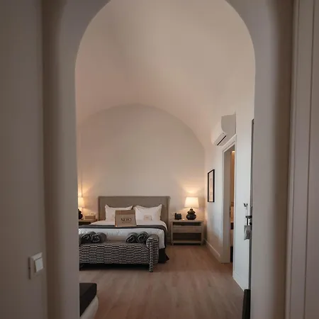 Nero By Nomee Hospitality Group Hotel Imerovigli (Santorini)