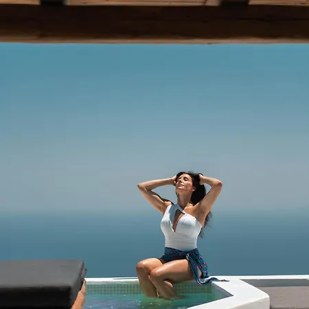Nero By Nomee Hospitality Group 5* Imerovigli (Santorini)